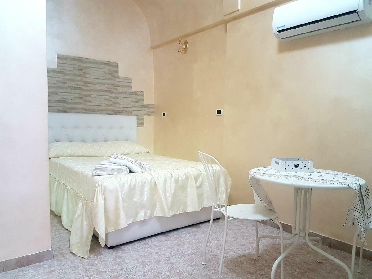Impero Apartament Ostuni Apartment ภายนอก รูปภาพ